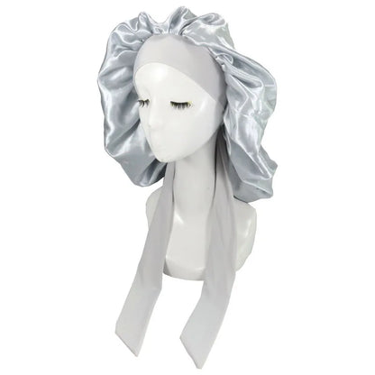 Bonnet en satin argent avec bande réglable, conçu pour protéger les cheveux bouclés, frisés et crépus pendant la nuit et le jour